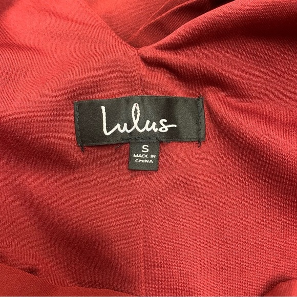 Lulus Dress Size Small Wine Red Long‎ Sleeve Oversized Flowy Flared Bell Sleeve - Picture 9 of 11